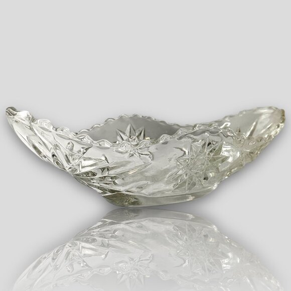 Vintage Elegant Crystal Clear Oval Star of David Glass Relish Boat EUC No Chips - Picture 1 of 12